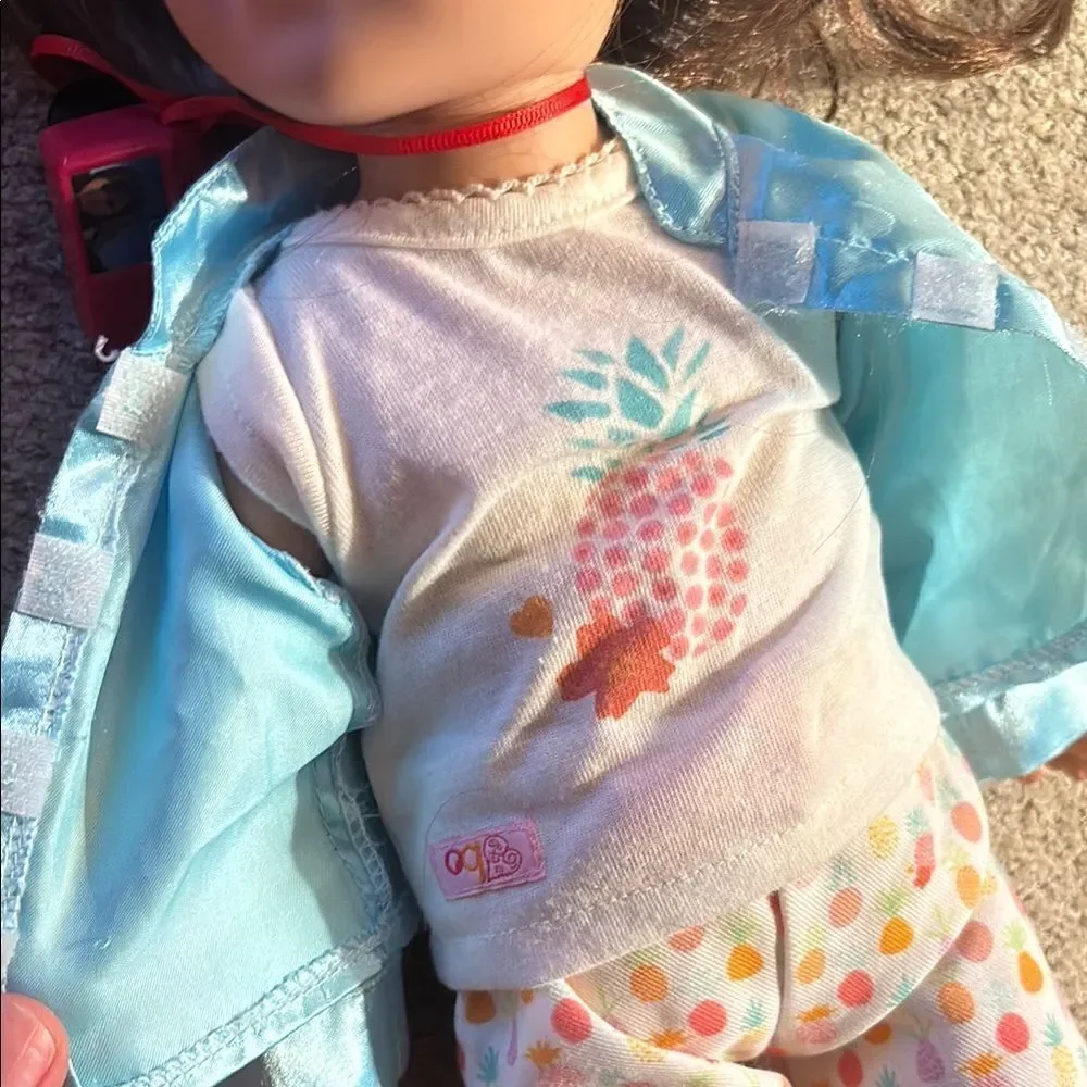 OG Doll with carrying case backpack 🎒 and Colorful Outfit